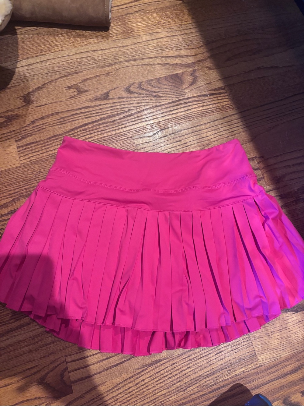 Pleated Active Mini Skirt in Hot Pink